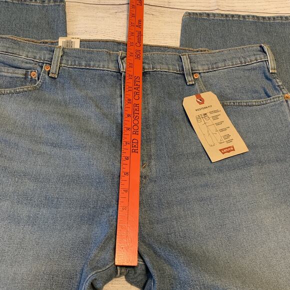 Levis Mens Size 44x30 Western Fit Straight Leg Regular Fit Stretch Denim Jeans - Picture 3 of 7
